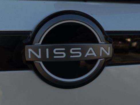New 2026 Nissan Pathfinder SL FWD image 30