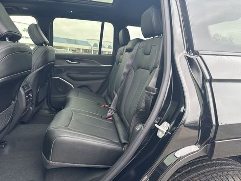 New 2026 Jeep Grand Cherokee Limited AWD/4WD image 8