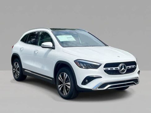 Used 2026 Mercedes-Benz GLA 250 4MATIC image 2