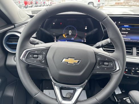 New 2026 Chevrolet Trax LT w/ Driver Confidence Package image 17