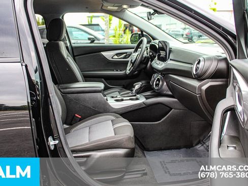 Used 2025 Chevrolet Blazer LT FWD image 21