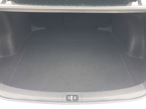 Used 2024 Toyota Corolla SE image 9