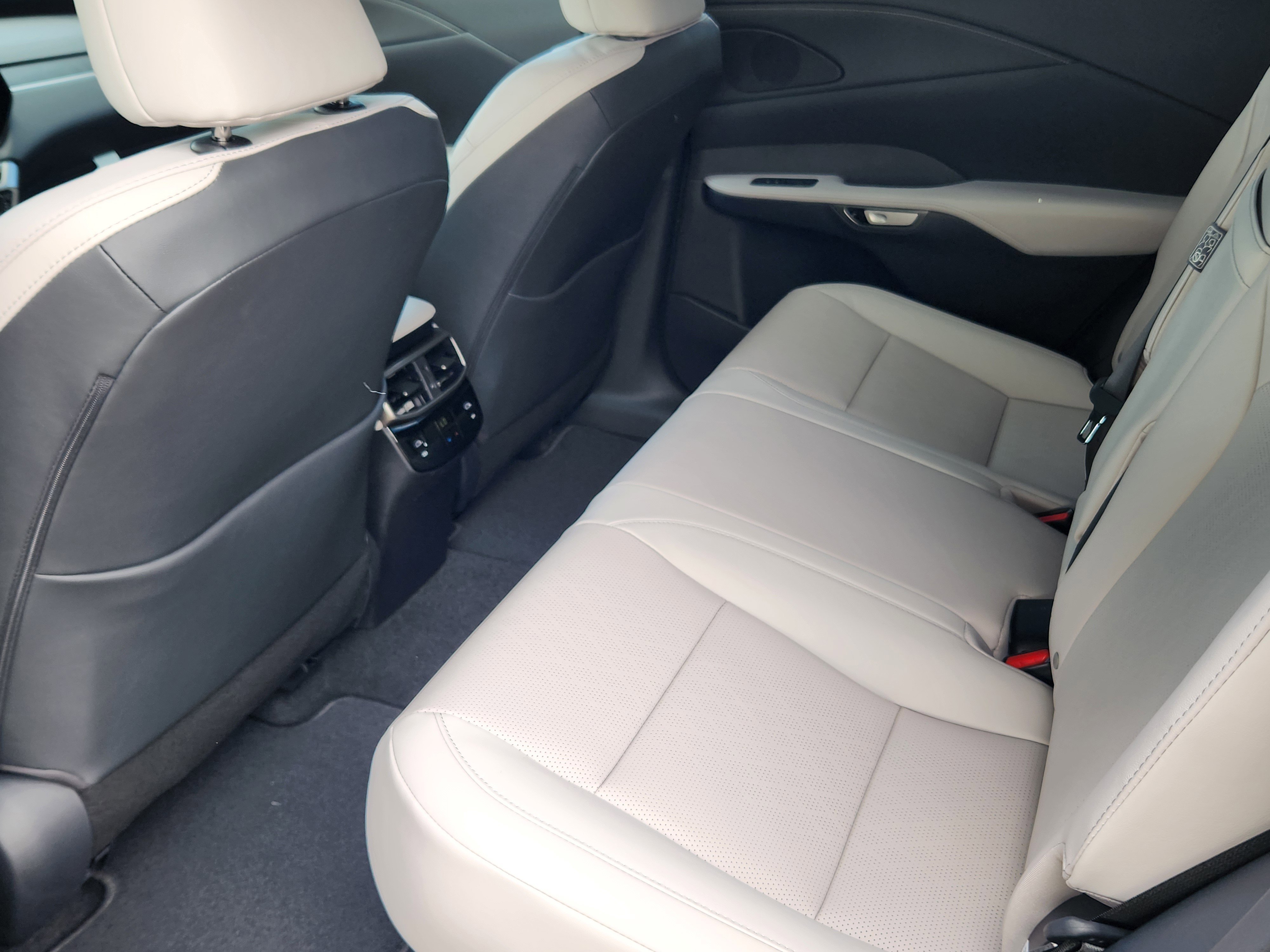 New 2026 Lexus RX 350 AWD/4WD image 17