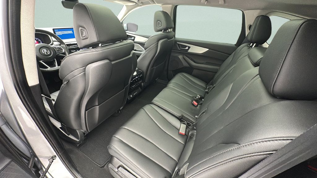 Used 2024 Acura MDX SH-AWD image 9