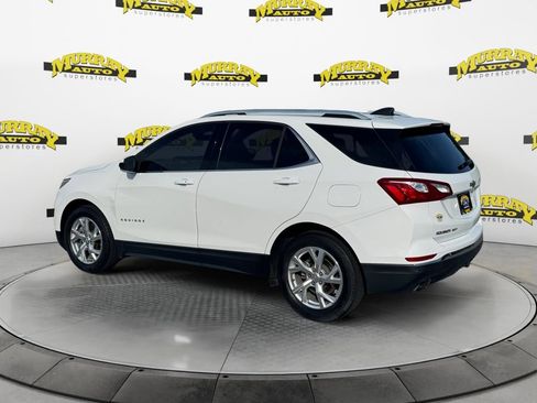 Used 2020 Chevrolet Equinox LT FWD image 3