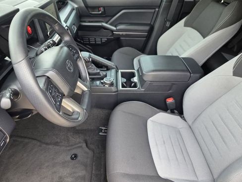Used 2025 Toyota 4Runner TRD Off-Road AWD/4WD image 11