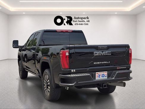 Used 2026 GMC Sierra 2500 Denali Ultimate AWD/4WD image 4