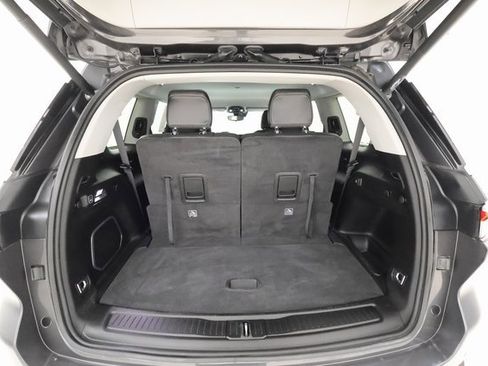 Used 2022 Jeep Grand Cherokee L Limited image 22