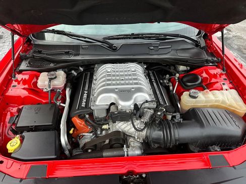 Used 2016 Dodge Challenger SRT Hellcat image 28