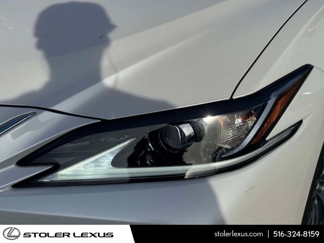 Used 2020 Lexus ES 300h w/ Premium Package FWD image 11