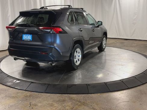 Used 2021 Toyota RAV4 LE image 8