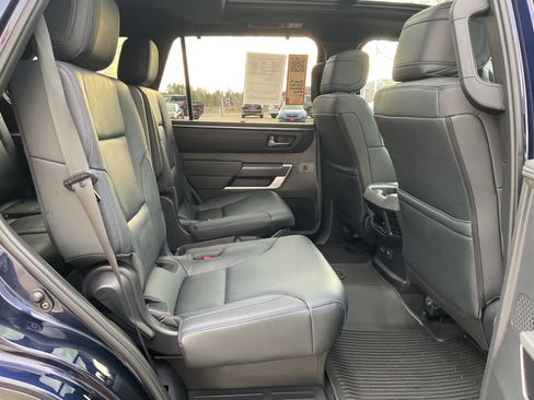 Used 2025 Toyota Sequoia Platinum image 18