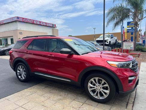 Used 2020 Ford Explorer XLT w/ Equipment Group 202A RWD image 10