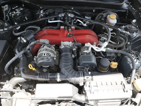 Used 2017 Toyota 86 RWD image 41