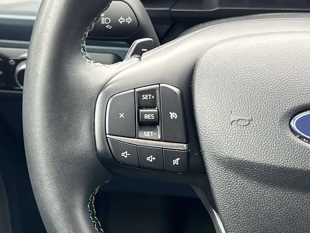 Used 2025 Ford Maverick Lobo AWD/4WD image 24