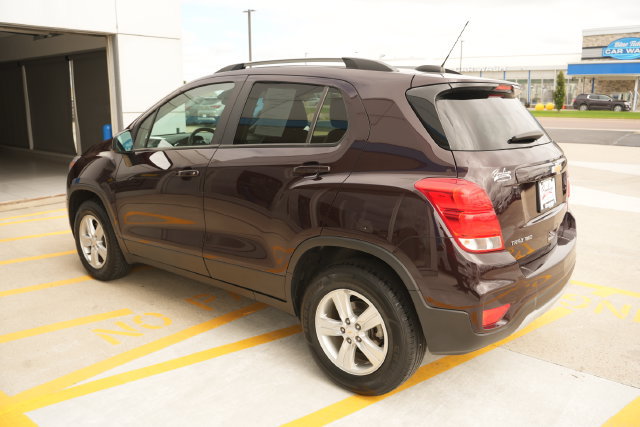 Used 2021 Chevrolet Trax LT AWD/4WD image 33