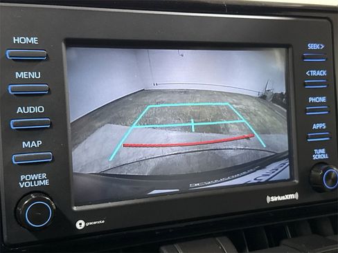 Used 2021 Toyota RAV4 XLE image 17