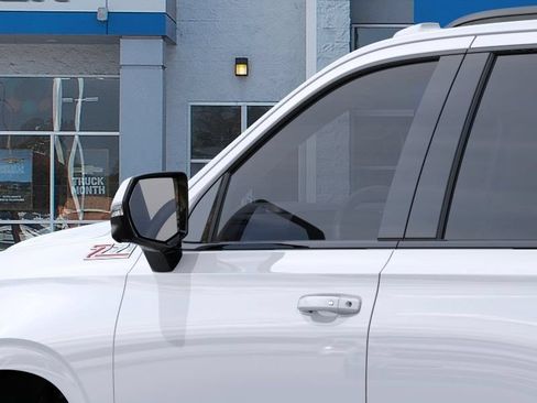 New 2026 Chevrolet Tahoe Z71 w/ Comfort Package AWD/4WD image 13