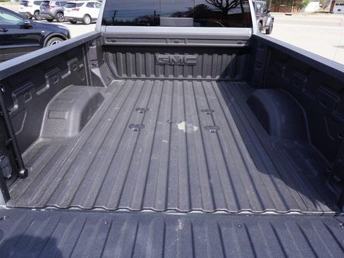 Used 2024 GMC Sierra 2500 SLT w/ SLT Convenience Package image 23