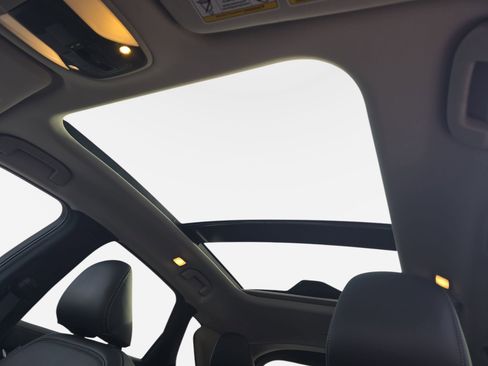 Certified 2025 INFINITI QX50 Luxe image 29