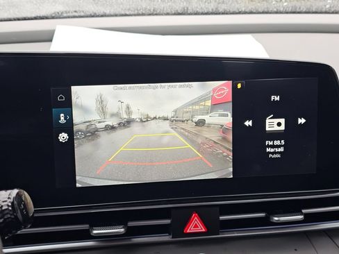 Used 2024 Hyundai Elantra SEL FWD image 23