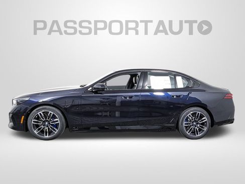 New 2026 BMW 550e xDrive image 2