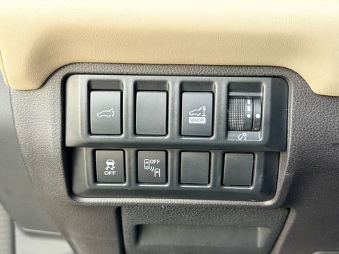 Used 2019 Subaru Ascent Limited w/ Popular Package #3 image 31