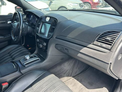 Used 2016 Chrysler 300 S w/ 300S Premium Group RWD image 8