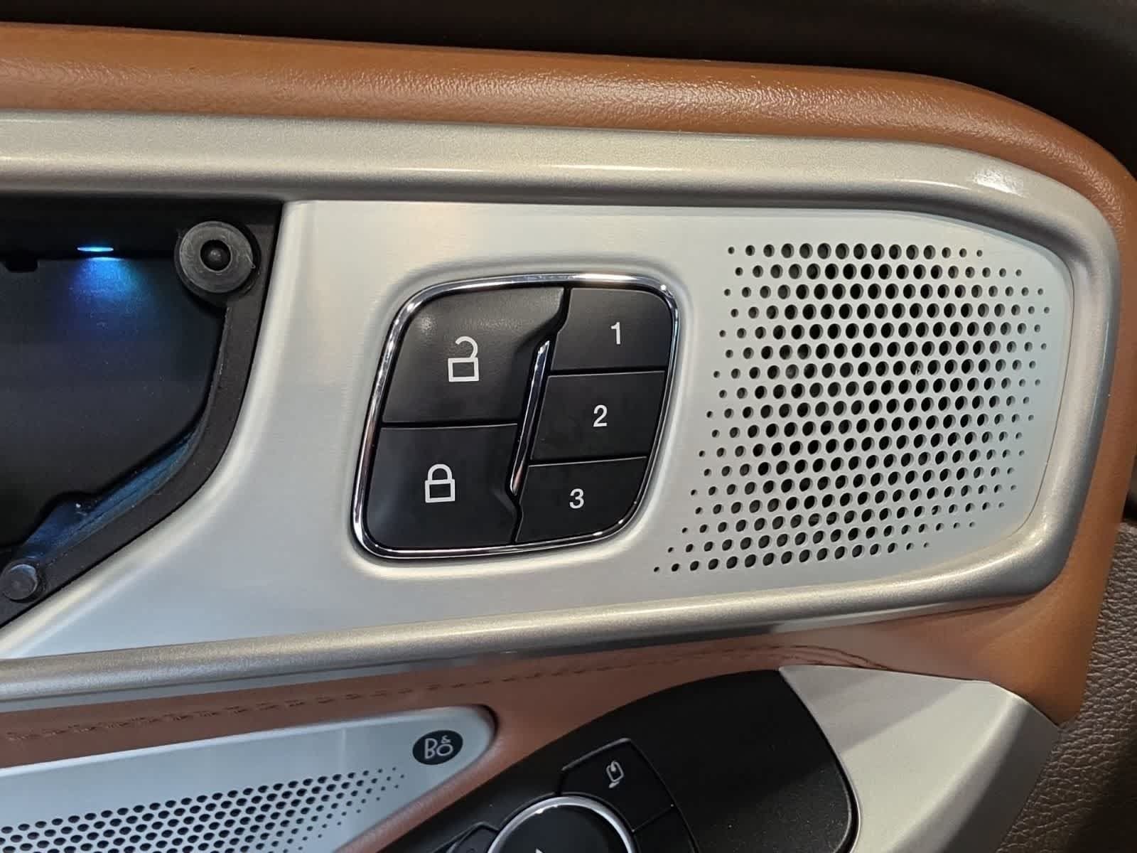Used 2024 Ford Explorer King Ranch w/ Technology Package AWD/4WD image 26
