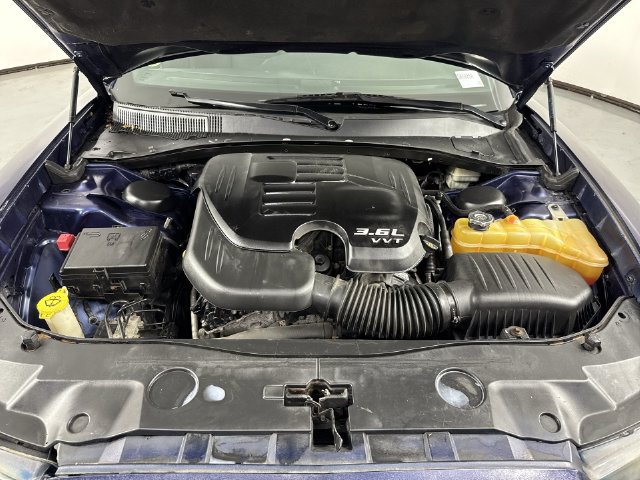 Used 2013 Dodge Charger SE RWD image 25