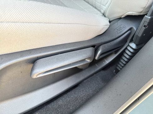 New 2026 Honda HR-V LX image 14