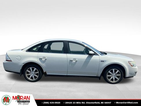 Used 2009 Ford Taurus SEL FWD image 6