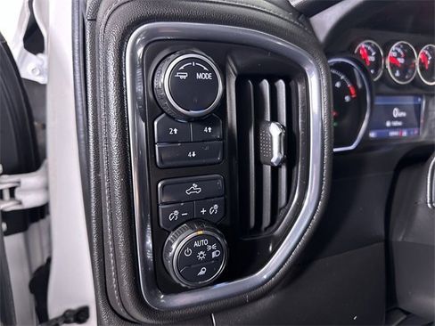 Used 2023 Chevrolet Silverado 2500 LT image 18