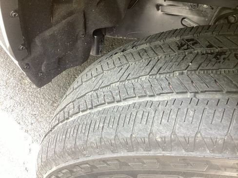 Used 2024 Toyota Tundra Limited AWD/4WD image 6