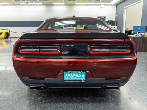 Used 2017 Dodge Challenger R/T Scat Pack w/ Driver Convenience Group RWD image 8