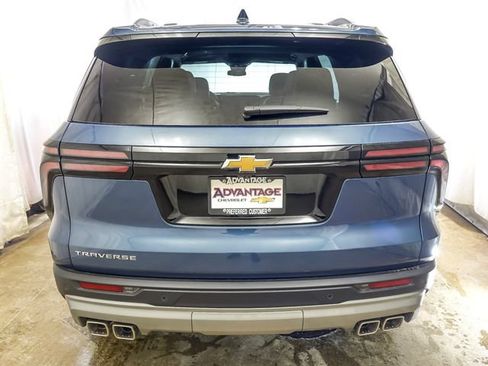 New 2026 Chevrolet Traverse LT w/ LPO, Floor Liner Package FWD image 6