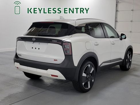 Used 2025 Nissan Kicks SR image 7