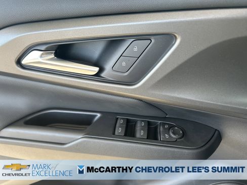 New 2026 Chevrolet Equinox EV LT image 15