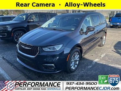 Used 2021 Chrysler Pacifica Touring-L w/ Premium & Safety Sphere Group