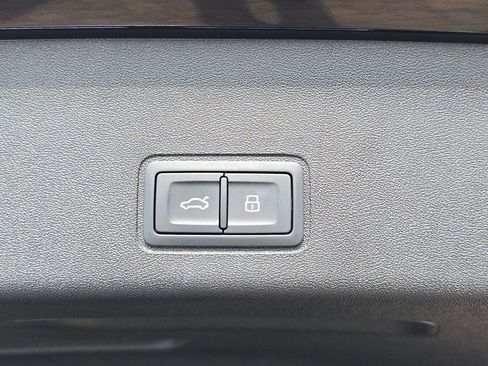 New 2026 Audi Q3 quattro 2.0T AWD/4WD image 13