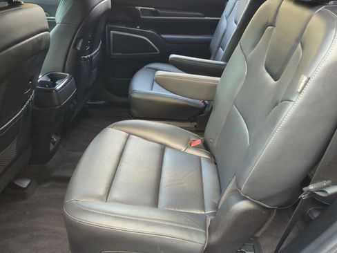 Used 2023 Kia Telluride S AWD/4WD image 19