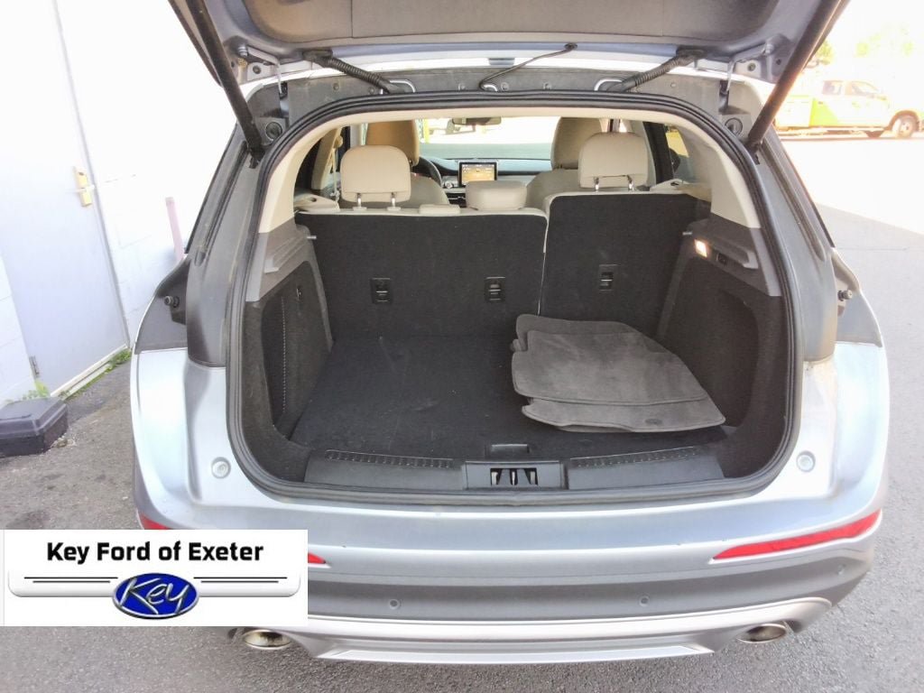 Used 2022 Lincoln Corsair AWD w/ Equipment Group 101A image 12