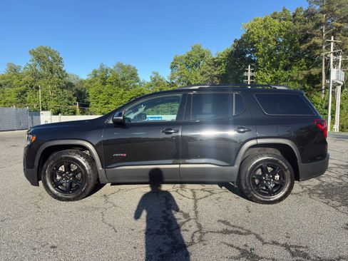 Used 2023 GMC Acadia AT4 w/ Technology Package AWD/4WD image 2