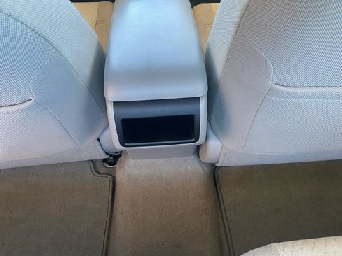Used 2015 Toyota Camry LE FWD image 20