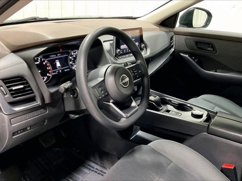 Used 2023 Nissan Rogue S image 14