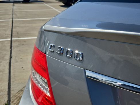 Used 2012 Mercedes-Benz C 300 Sport image 11
