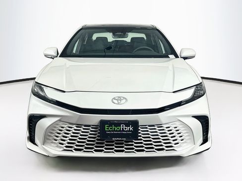 Used 2026 Toyota Camry XSE AWD/4WD image 2