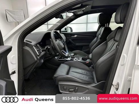Used 2023 Audi Q5 2.0T Premium Plus w/ Premium Plus Package AWD/4WD image 12