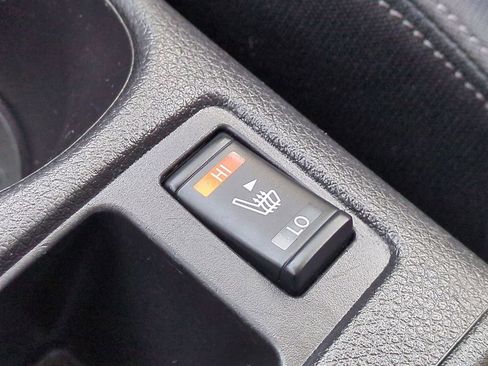 Used 2017 Nissan Rogue SV w/ Sun & Sound Touring Package image 35