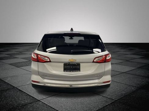 Used 2020 Chevrolet Equinox LT w/ Driver Convenience Package AWD/4WD image 6